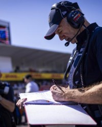 开云体育官方网址-纽维为何选择此时离开红牛？ 表达长期积累的不满？